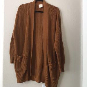 Active cardigan